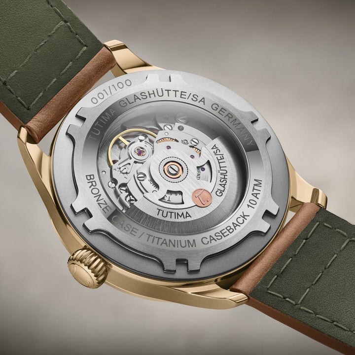 Tutima Glashütte Flieger Bronze 41.5mm Degrade matt green Dial Light Brown Strap